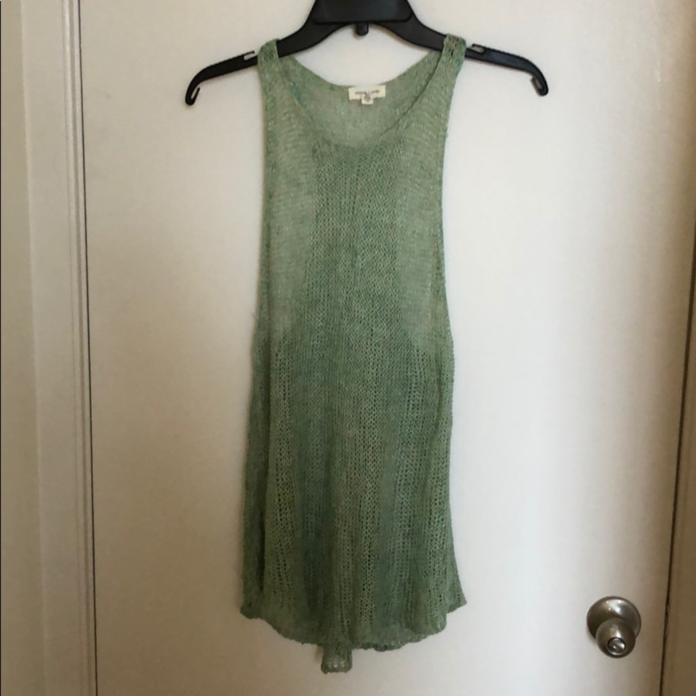 🤍 Urban outfitters - cute green top